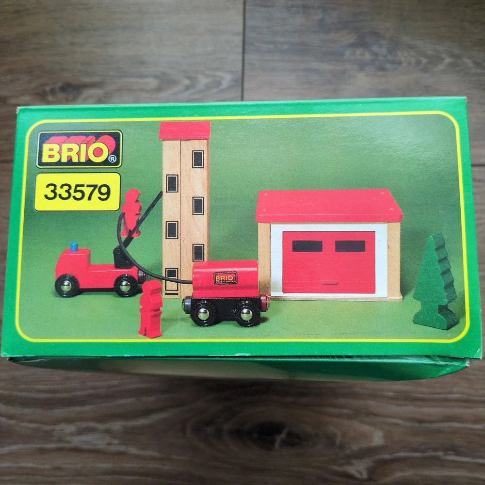 Vtg 90's SEALED BRIO Fire Station Set 33579 Red Wood Railway Sweden NIB